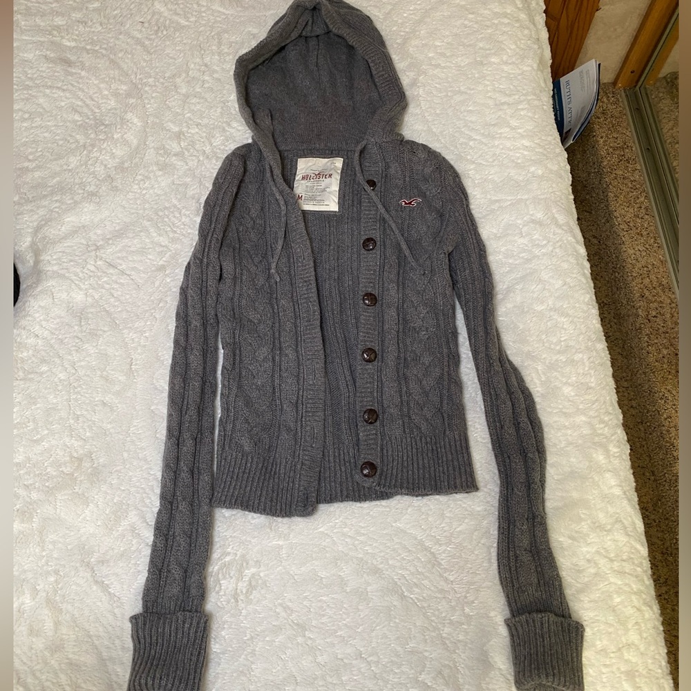 Hollister Cable Knit sweater